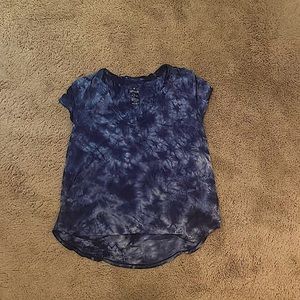 white and blue tie dye, v neck tee